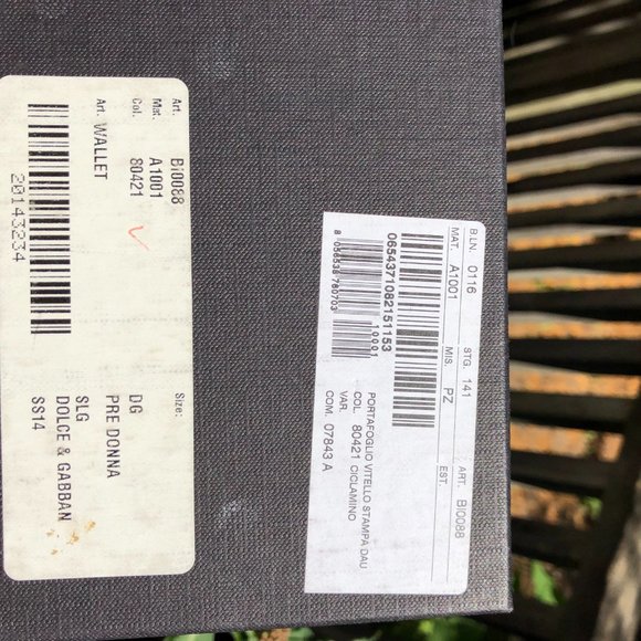 Dolce & Gabbana Trifold Wallet - Picture 3 of 10